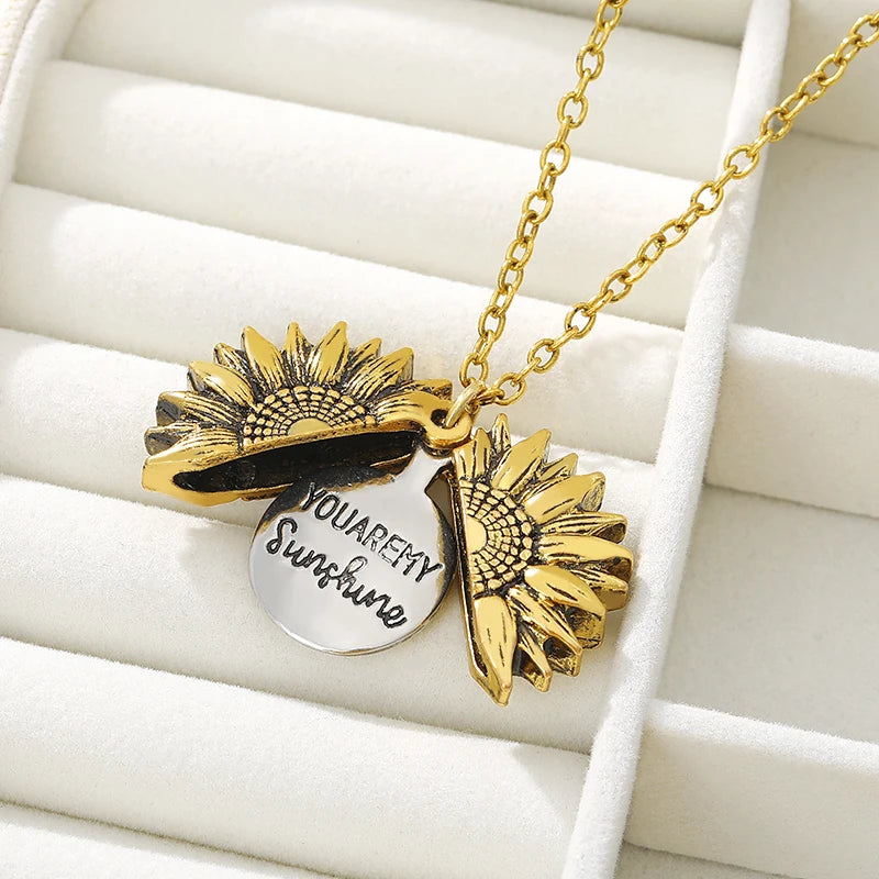 Zapico Sunshine Blossom Locket – Wear Your Sunshine