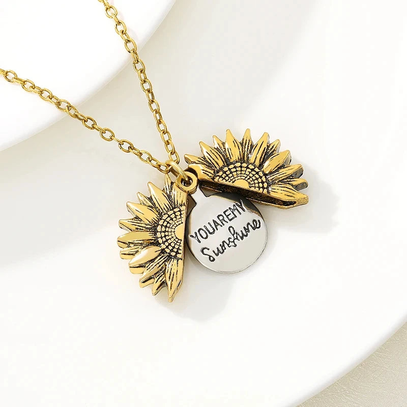 Zapico Sunshine Blossom Locket – Wear Your Sunshine